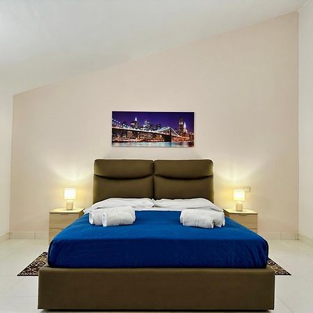 Unique Rooms In Centro Citta Bagno Privato E Climatizzatore Raguse Extérieur photo