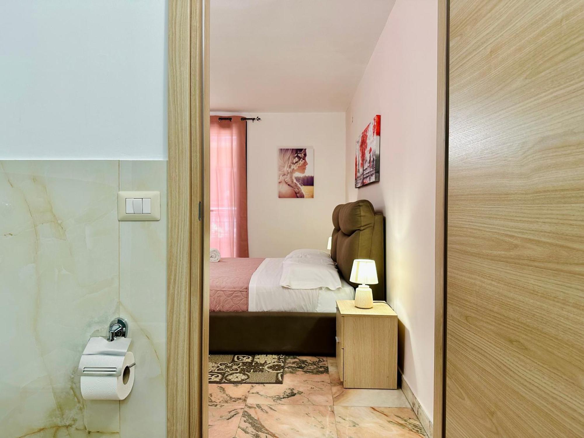 Unique Rooms In Centro Citta Bagno Privato E Climatizzatore Raguse Extérieur photo