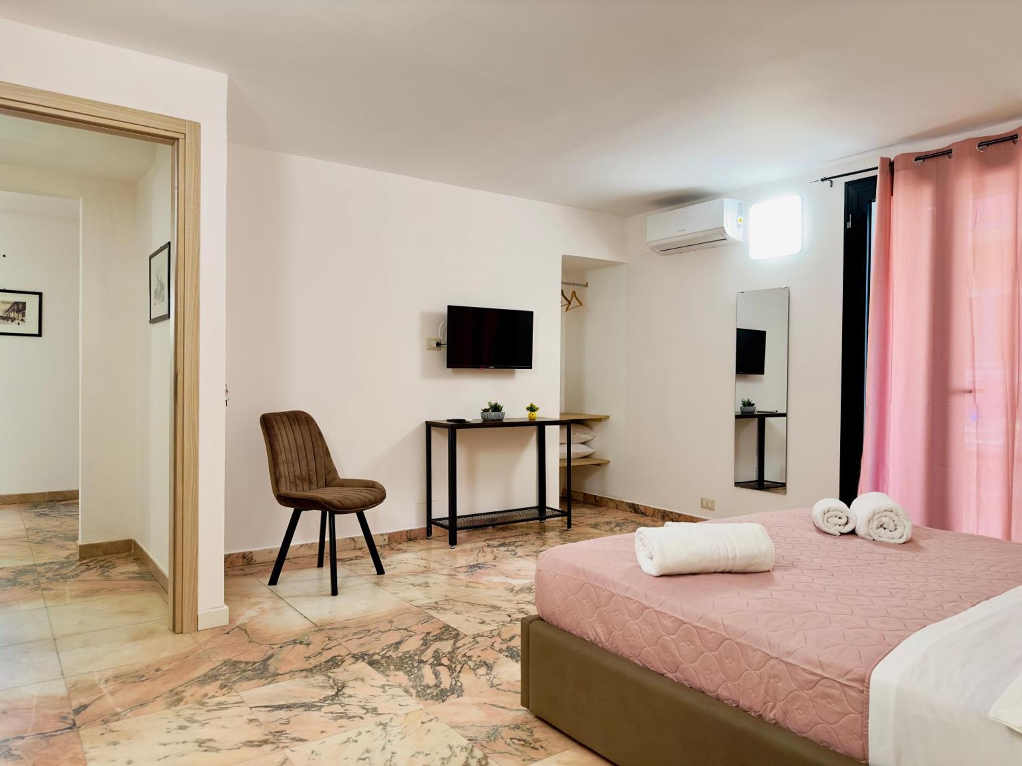 Unique Rooms In Centro Citta Bagno Privato E Climatizzatore Raguse Extérieur photo